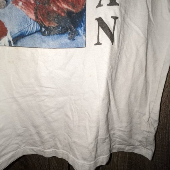 Old Navy Whitney Houston I'm Every Woman Short Sleeve Graphic T-shirt Tee Shirt - Picture 3 of 4